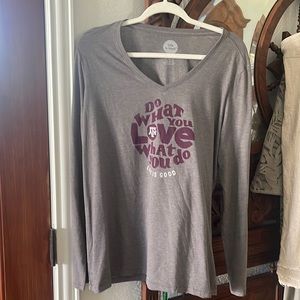 LIFE IS GOOD Texas A&M T-shirt women’s XL